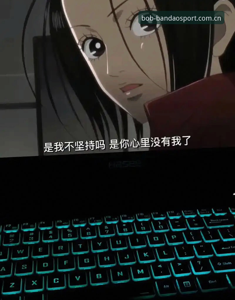 你会不会也有这么一刻——手机电量还剩62%，比赛却马上开打，你站在地铁口，两个手指在屏幕上乱点，偏偏那个入口就是打不开？
